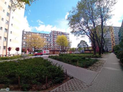 Rozkładowe mieszkanie pod wynajem 5 min do metra 
