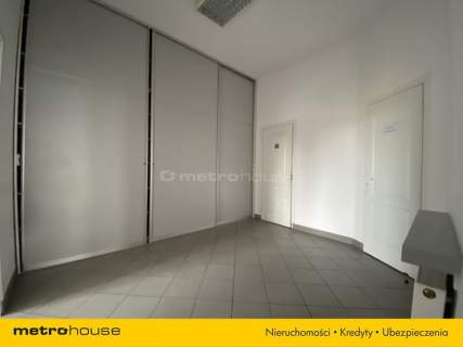 Hala 800 m2 z biurami, placem i mocą 100 kW