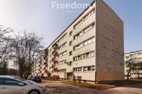 Na sprzedaż 2 pokojowe mieszkanie na Teofilowie.