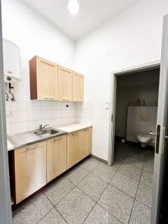 Lokal handlowo-usługowy, 118 m2, Bronowice, parter