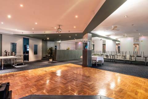 Sala weselna hostel gotowy biznes w sercu Rozt
