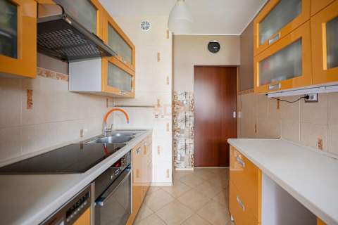 Komfortowe 2-pok. komórka garaż duża loggia Różanka