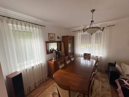 Dom z pięknym ogrodem Piaseczna Górka blisko kielc