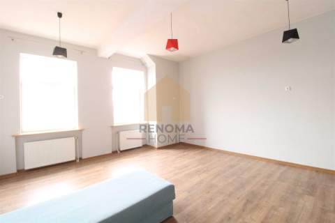 Obiekt komercyjny 1291m2/Działka 49arów