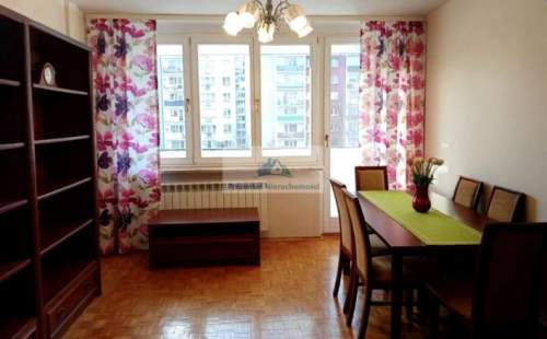 Bryły 50,7m2. 3 pokoje z kuchnią Loggia 5/10p.