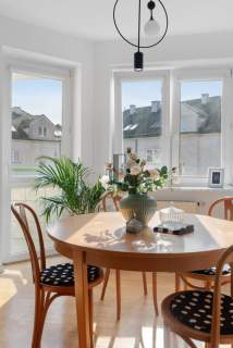 Słoneczny apartament Przy Parku szczęśliwickim.