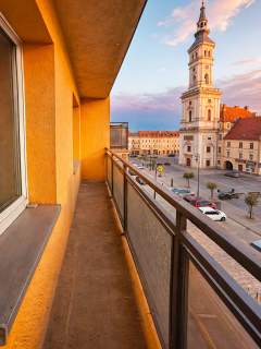 Mieszkanie 52 m 2/3 pokoje 3 piętro Rynek balkon