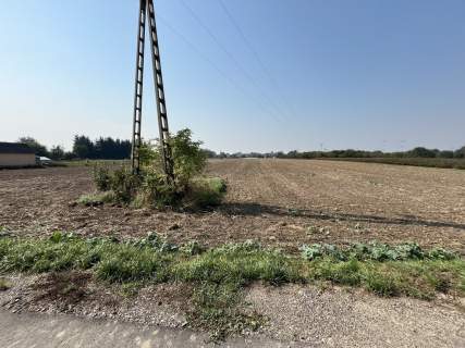 Działka rolno-budowlana 0,31 ha w Gołębiu k/Puław.