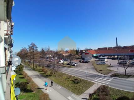 Dwa pokoje z dużym balkonem