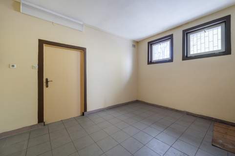 Lokal usługowo-handlowy na Osiedlu Batorego