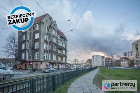 Działający, 11-pokojowy hostel w centrum miasta 
