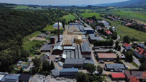 Hale o pow. 13000m2 w Bielawie
