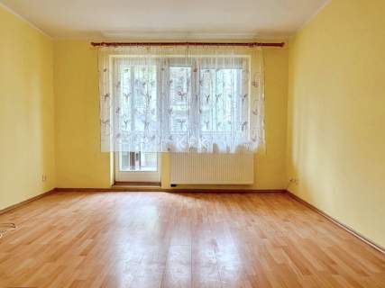Wysoki Parter Balkon Teren Zamknięty BliskoCentrum