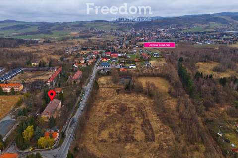 Duży obiekt usługowy w sercu Karkonoszy