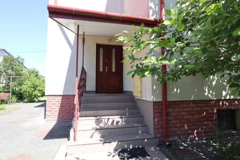 Działka z domem przy lesie w Tomaszowie