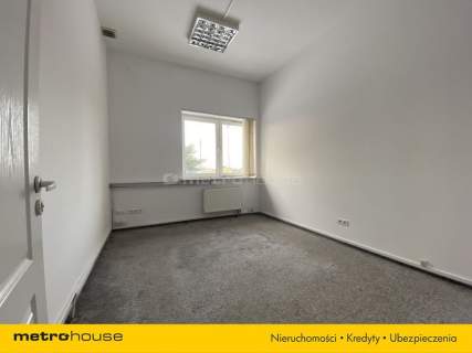 Hala 800 m2 z biurami, placem i mocą 100 kW