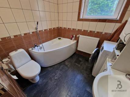 Dom z 2 mieszkaniami, działka mieszkalno usługowa Siemianice