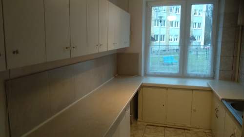 Sprzedam Mieszkanie 50,4 met parter 2 pokoje balkon piwnica