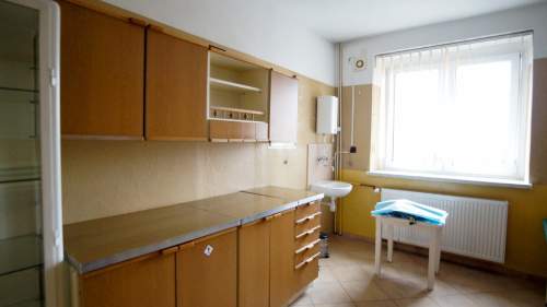 Wynajem lokal usługowy 100 m2 Błotnica Strzelecka