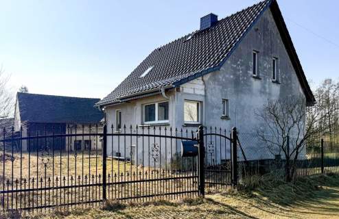Dom z dużą działką przy rzece Połomia gm. Tworóg
