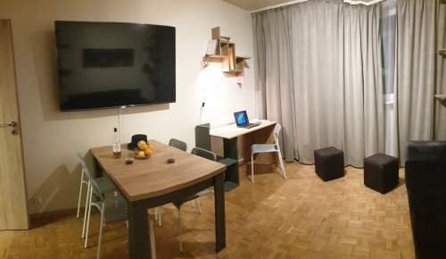 Trzy pokoje, Bielany, Wrzeciono, Metro-Wawrzyszew.