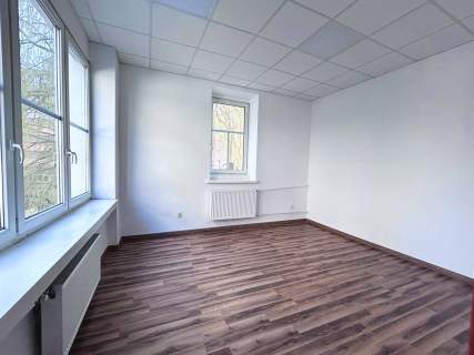 Biuro przy centrum przesiadkowym MICKIEWICZA 15a