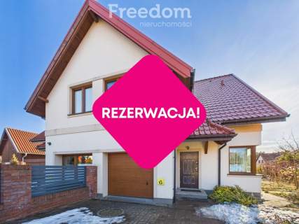 Dom z garażem w atrakcyjnej lokalizacji