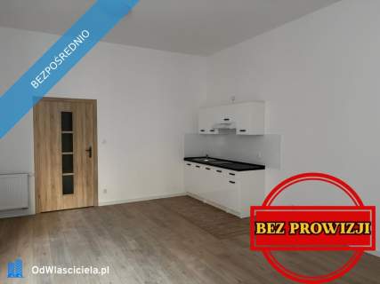 Przestronna kawalerka w centrum