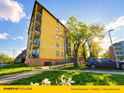 Bez remontu 3 pokoje do wejścia loggia winda