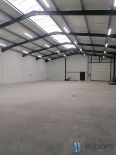 Nowy magazyn z biurem 700 m2.