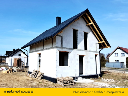 Domy w cichej okolicy na osiedlu Sobów