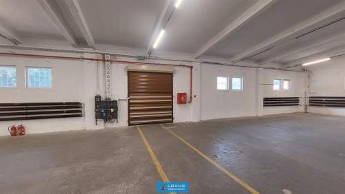 Magazyn 700 m2 ogrzewany z rampą przy A1