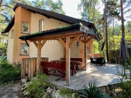 Otoczenie lasu, blisko rzeki - do zamieszkania