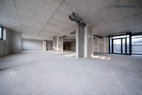 Lokal do adaptacji al. 29 listopada 328m2