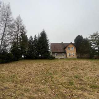Dom w znakomitej lokalizacji