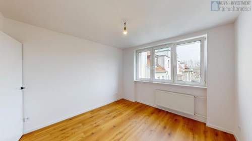 2 pokoje po generalnym remoncie/ balkon/ PEC