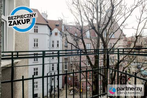 Działający, 11-pokojowy hostel w centrum miasta 