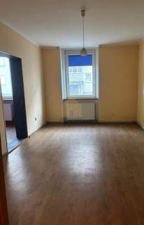 80m2 3 pokoje piwnica