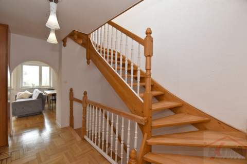 Ostoja / Dwupoziomowy apartament, balkon, ogródek