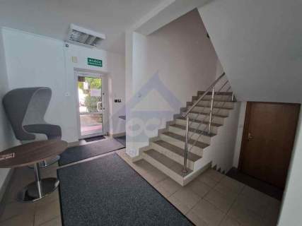 Ursynów Południowa Obwodnica budynek biurowy 447m2