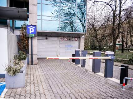Miejsca postojowe do wynajęcia Jerozolimskie Tower