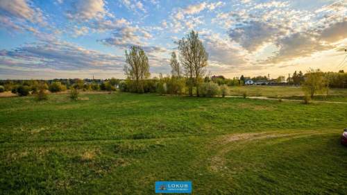 Urokliwe siedlisko 2,74 ha z domem   Konstantynów