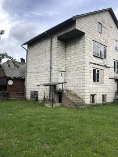 Dom jednorodzinny w stanie surowym zamkniętym