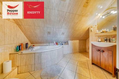 Dom z klimatem w zielonej okolicy 160m2