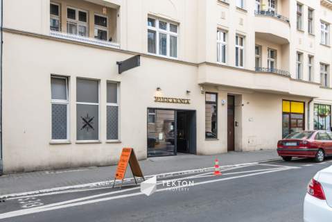 centrum Poznania 100 m w kamienicy, Półwiejska