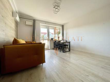 3 Pokoje Balkon Garaż Piwnica Dwustronne