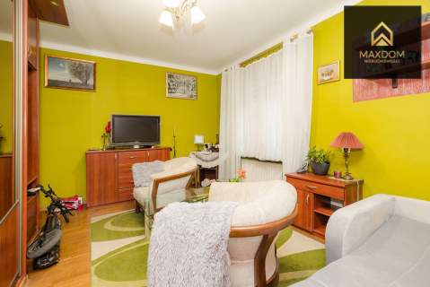 Połowa domu 4 pokoje taras/ 6820zł/m2
