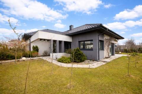 Dom Bungalow do zamieszkania. Wysoki Standard.