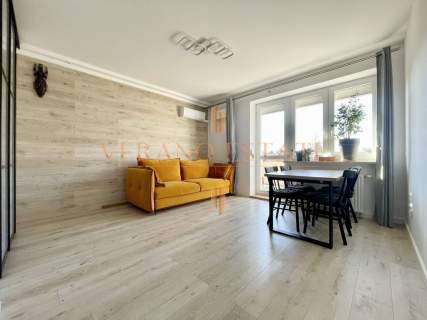 3 Pokoje Balkon Garaż Piwnica Dwustronne