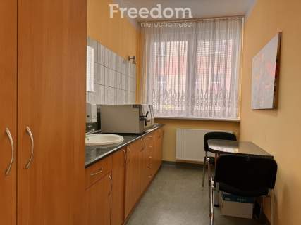 Sprzedam przychodnię lekarską w centrum Brzegu